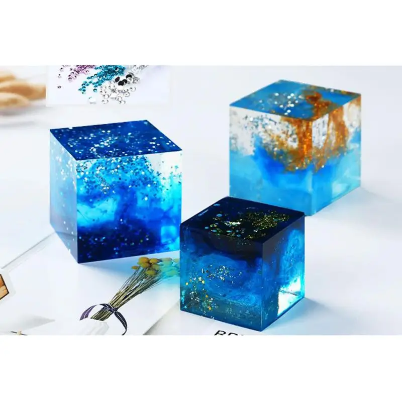 

4 Bottles Shinning Filling Flash Glitter Powder UV Epoxy Resin Pigment Dust Manicure DIY Fingers Beauty Nail Art Sequins