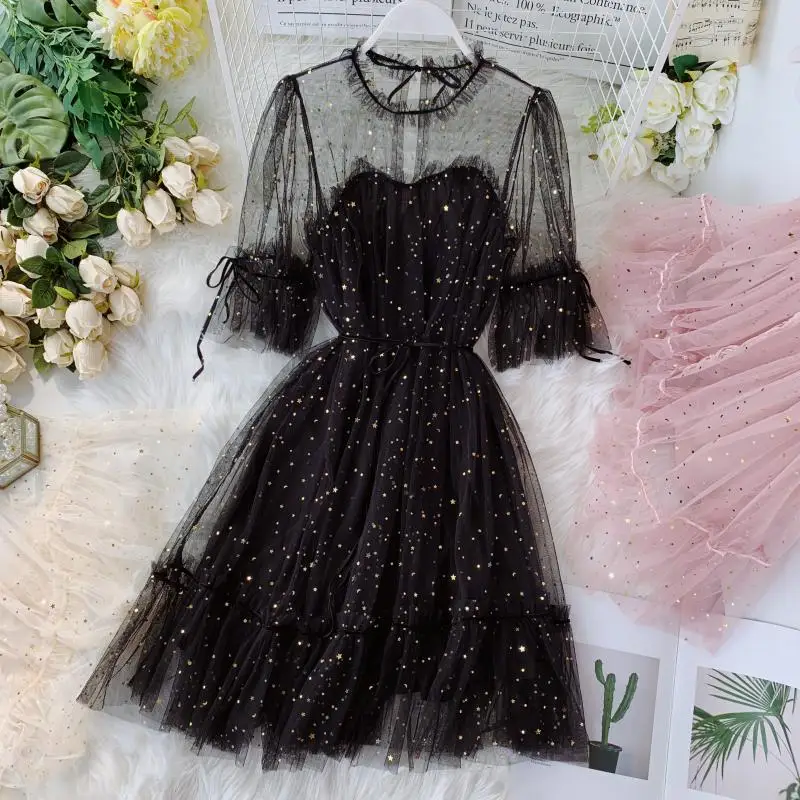 Женское ТРАПЕЦИЕВИДНОЕ ПЛАТЬЕ с круглым вырезом и расширяющимся книзу рукавом