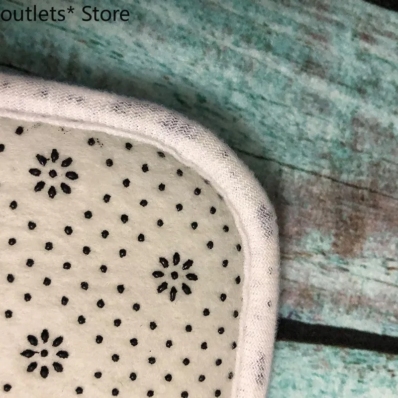 

Cartoon Christmas Carpet Mat Door Mat Bathroom Rugs and Mat Set Living Room Mat