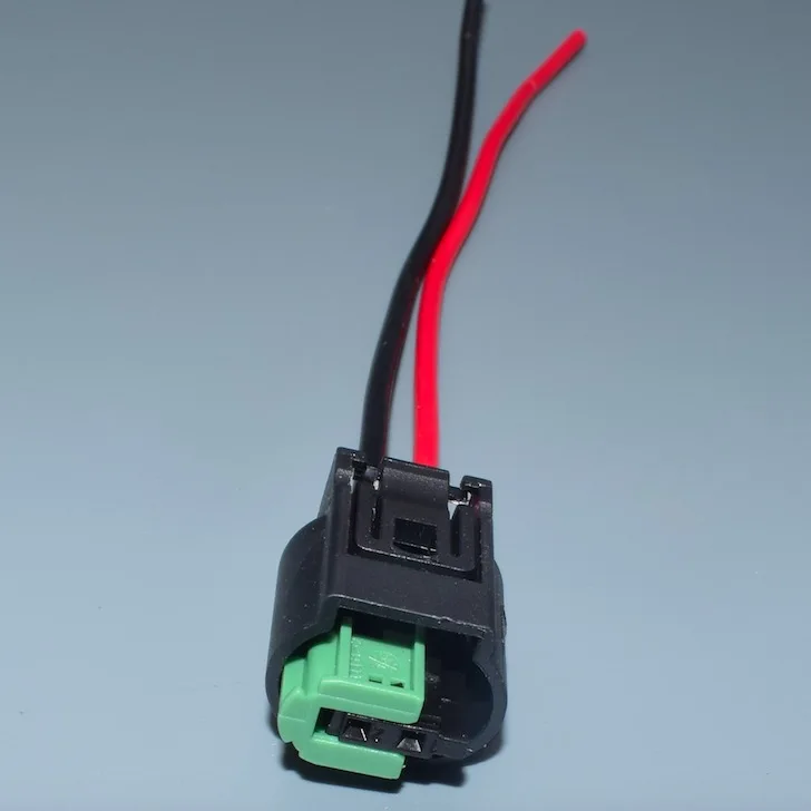 

Shhworldsea 2 контакта 0,6 мм 1-967644-1 Автомобильный разъем, разъем для охлаждающей жидкости двигателя, фотоэлемент для BMW Buick