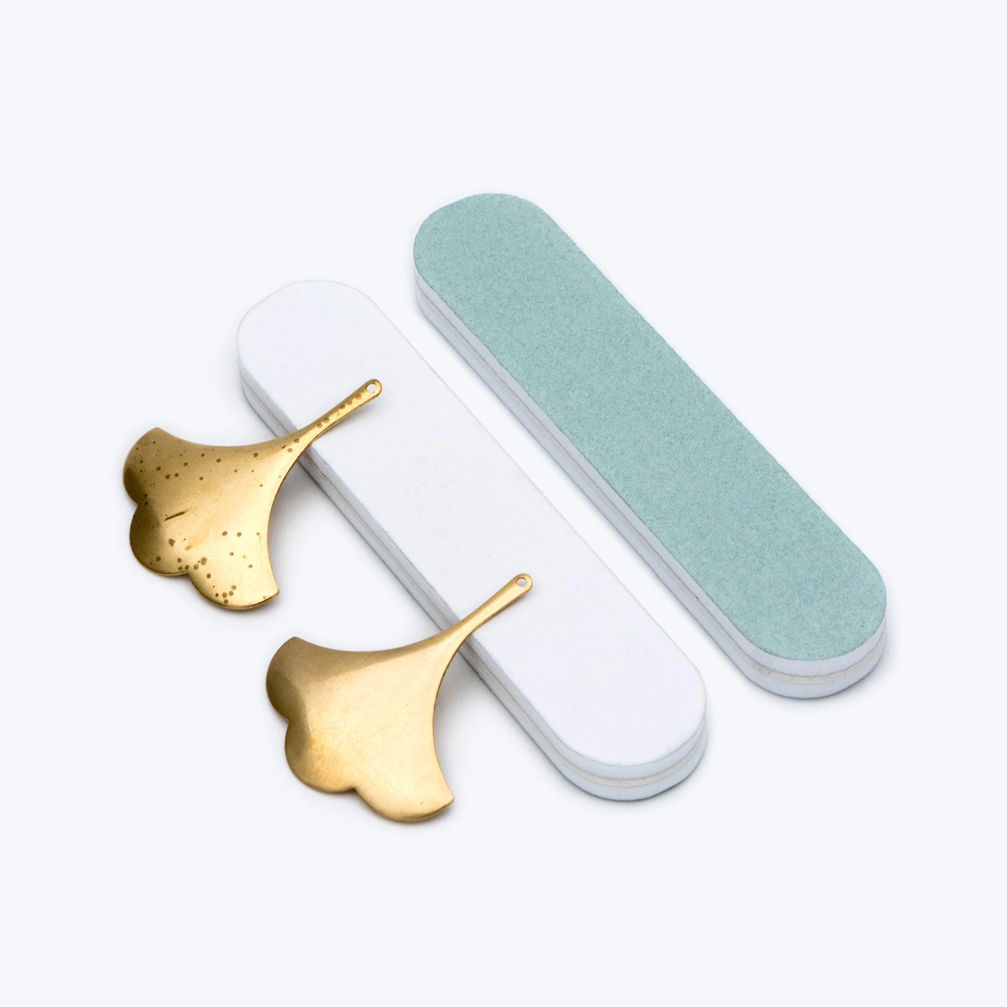 

Полировальный брусок, очиститель серебра/латуни, полировщик металла, очиститель ткани (# HT-92)