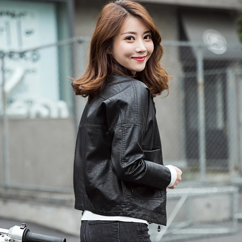 

Женская зимняя куртка из ПУ кожи, с подкладкой и большими карманами