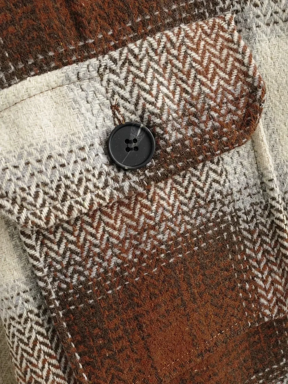Pockets Blouses Women Fashion Plaid Printed Shirts Women Elegant Long Sleeve Buttons Tops Female Ladies