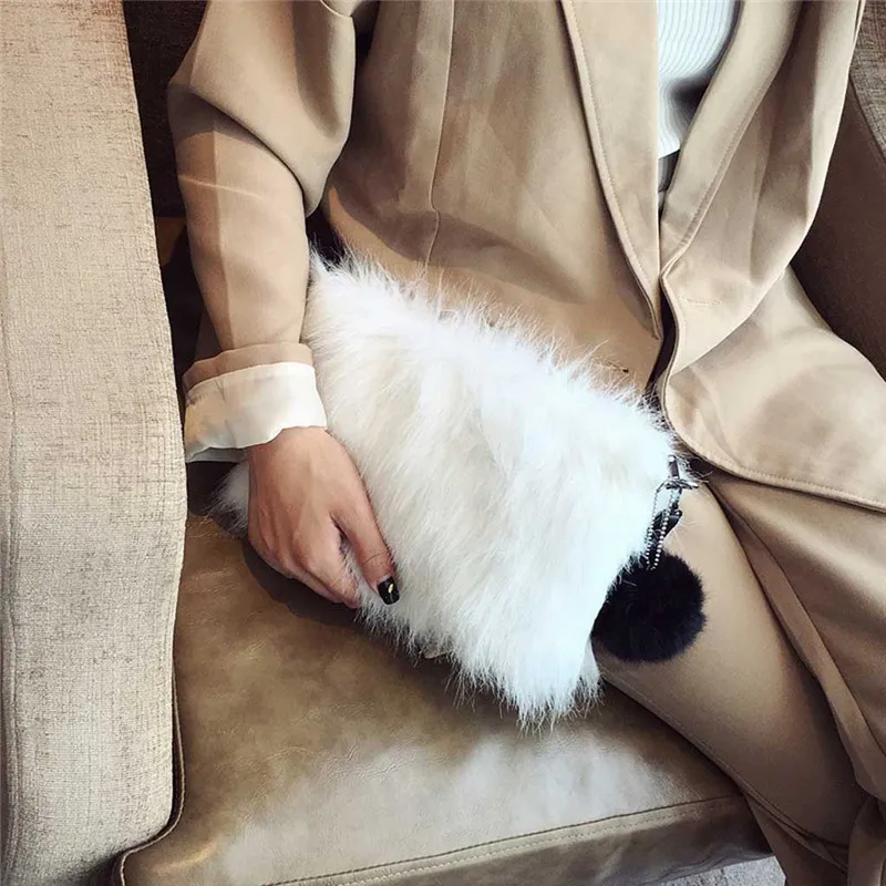 Белая сумка из искусственного меха Женская плюшевая на плечо с жемчужной