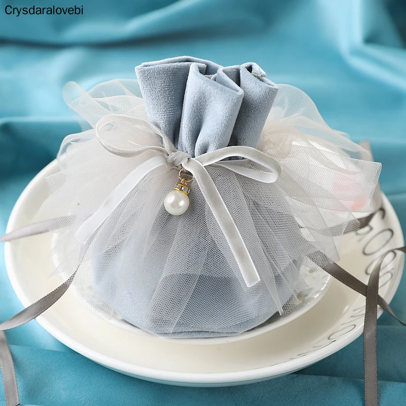 Роскошные бархатные подарочные сумочки с перламутровой шнуровкой для