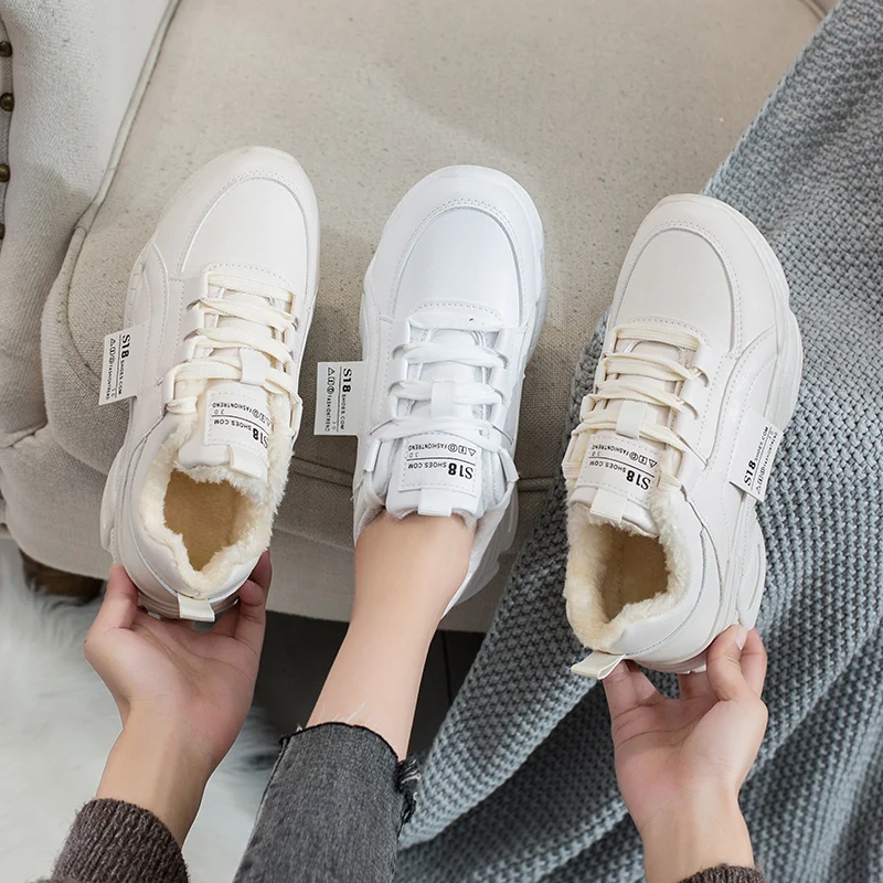 Женские кроссовки зимние Кожаные водонепроницаемые ботинки увеличивающие рост