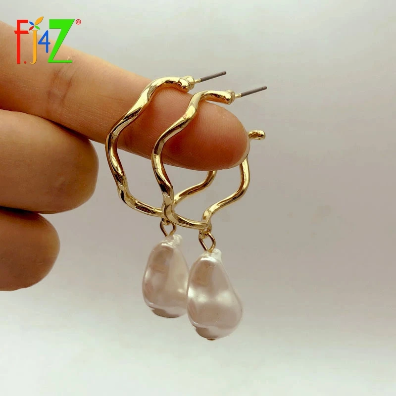 

F.J4Z Simplicity Drop Earrings for Woman Baroque Irregular Simulated Pearl Charm Statement Earrings Jewelry for Party Bijoux