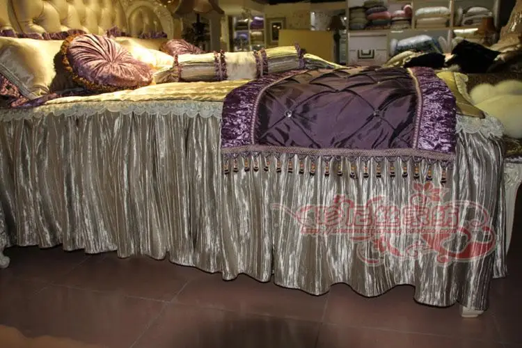 Рисунок 4 - Постельное белье с золотистой юбкой для детей