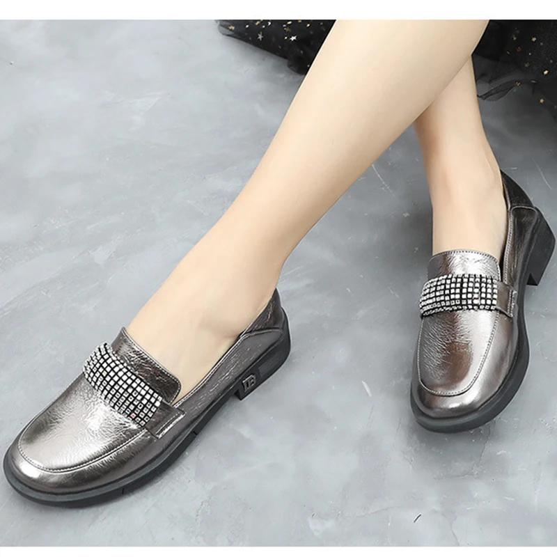 

Genuine leather glitter folds flats rhinestone loafers round toe Mirror derby shoes women gun/silver real leather oxfords femme