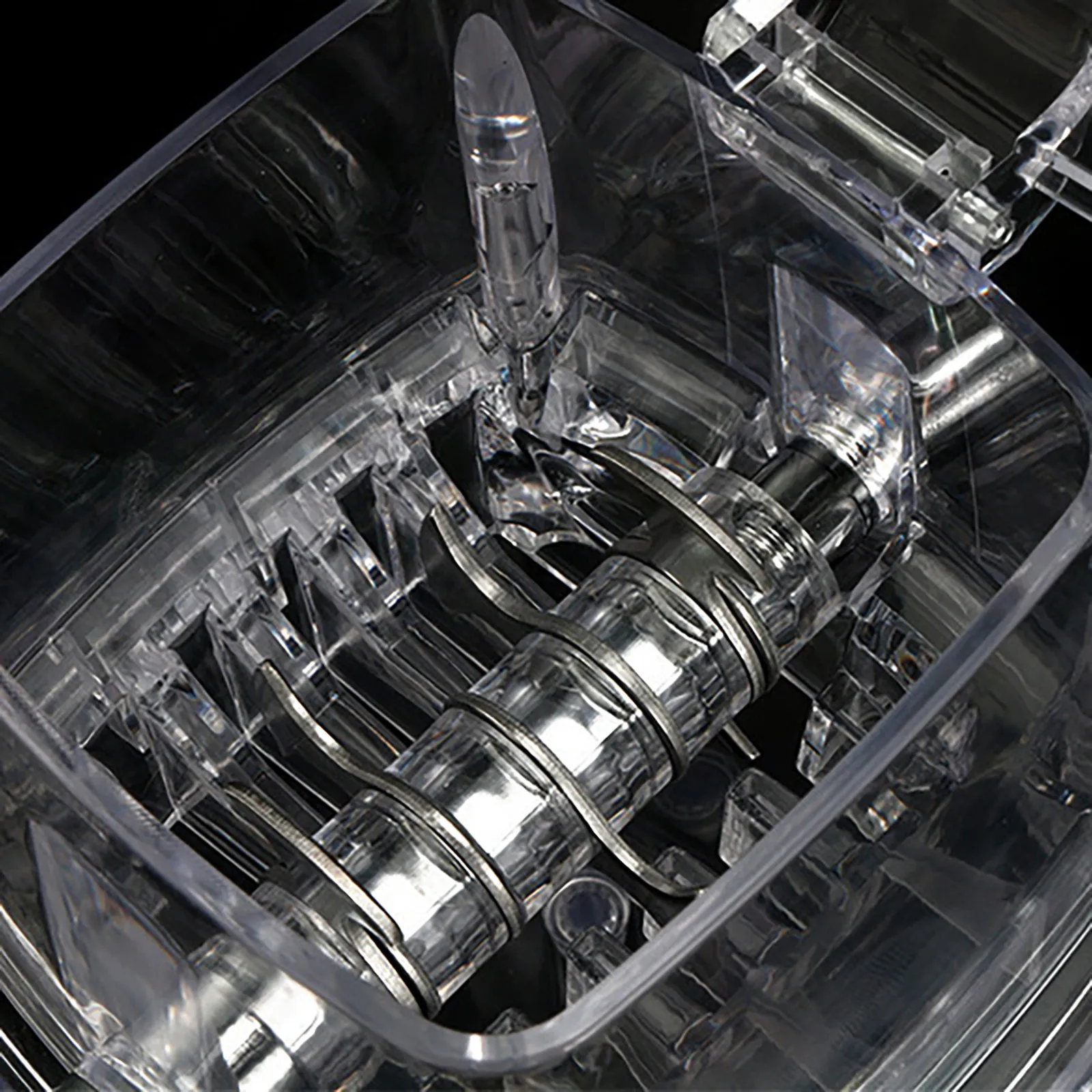 Бытовая многофункциональная Маленькая прозрачная ручная дробилка для льда и