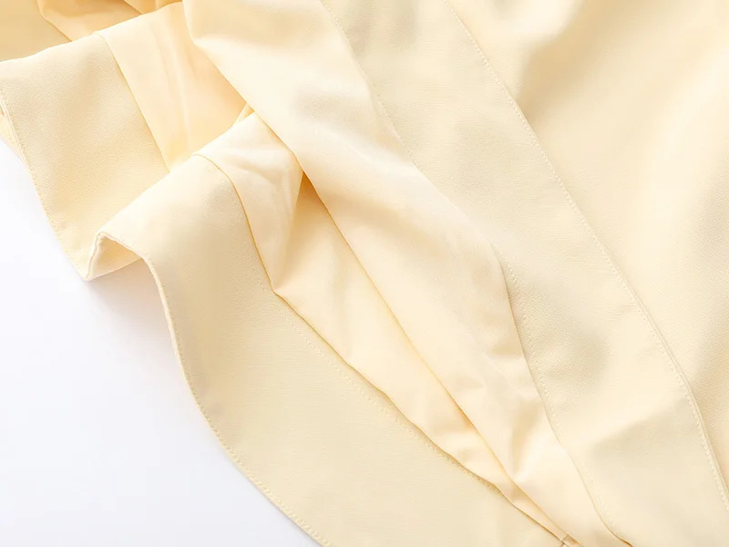 

[EAM] Women White Bow Spliced Pleated Holiday Strap Dress New Sleeveless Loose Fit Fashion Tide Spring Summer 2021 1DE0184