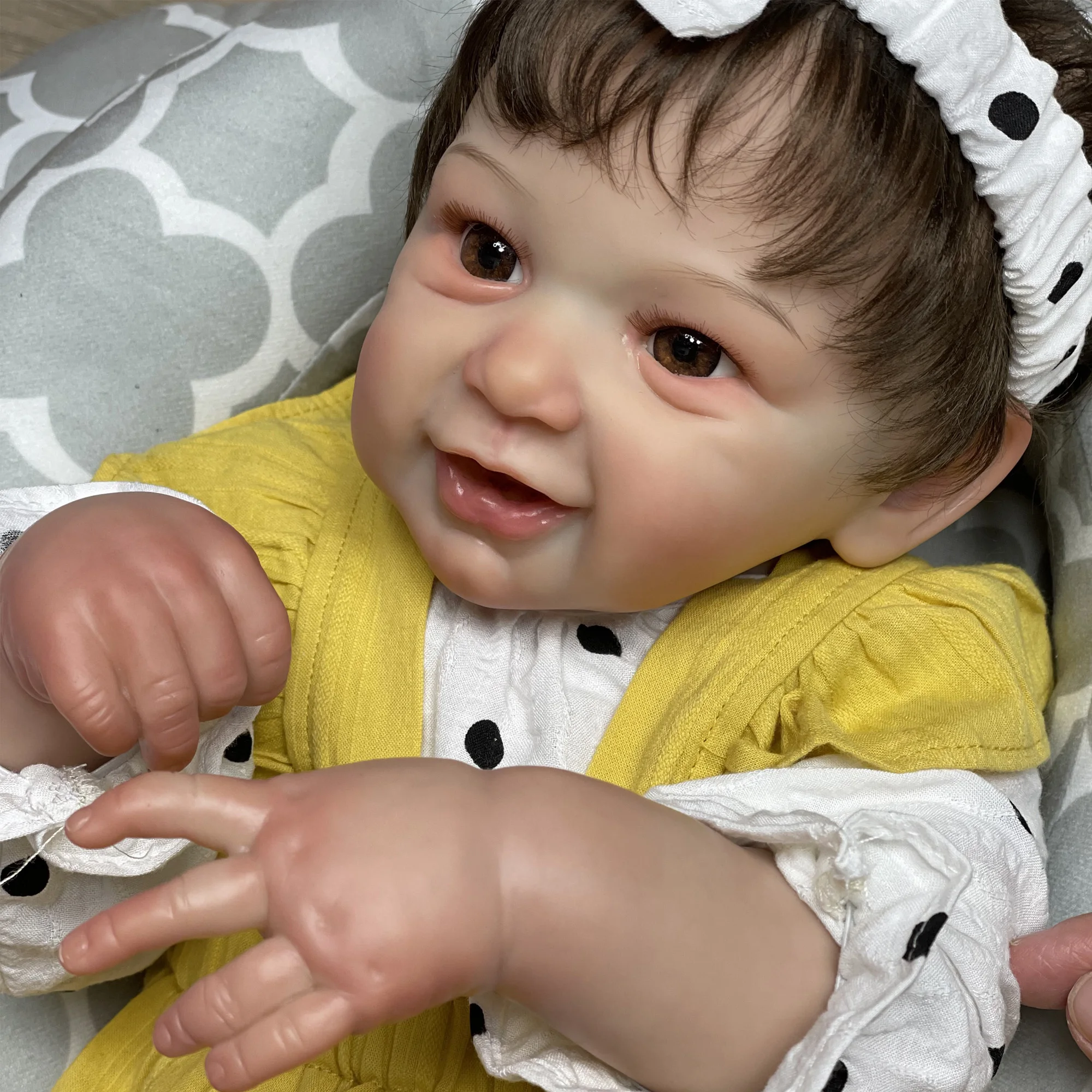 

22 Inch Handmade Lifelike Newborn Doll Brown Eyes Giraffe In Stock Vinyl Reborn Doll Bebê Recém-nascido Simulado