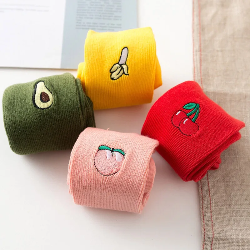 Стильная футболка с изображением персонажей видеоигр фруктовым принтом авокадо