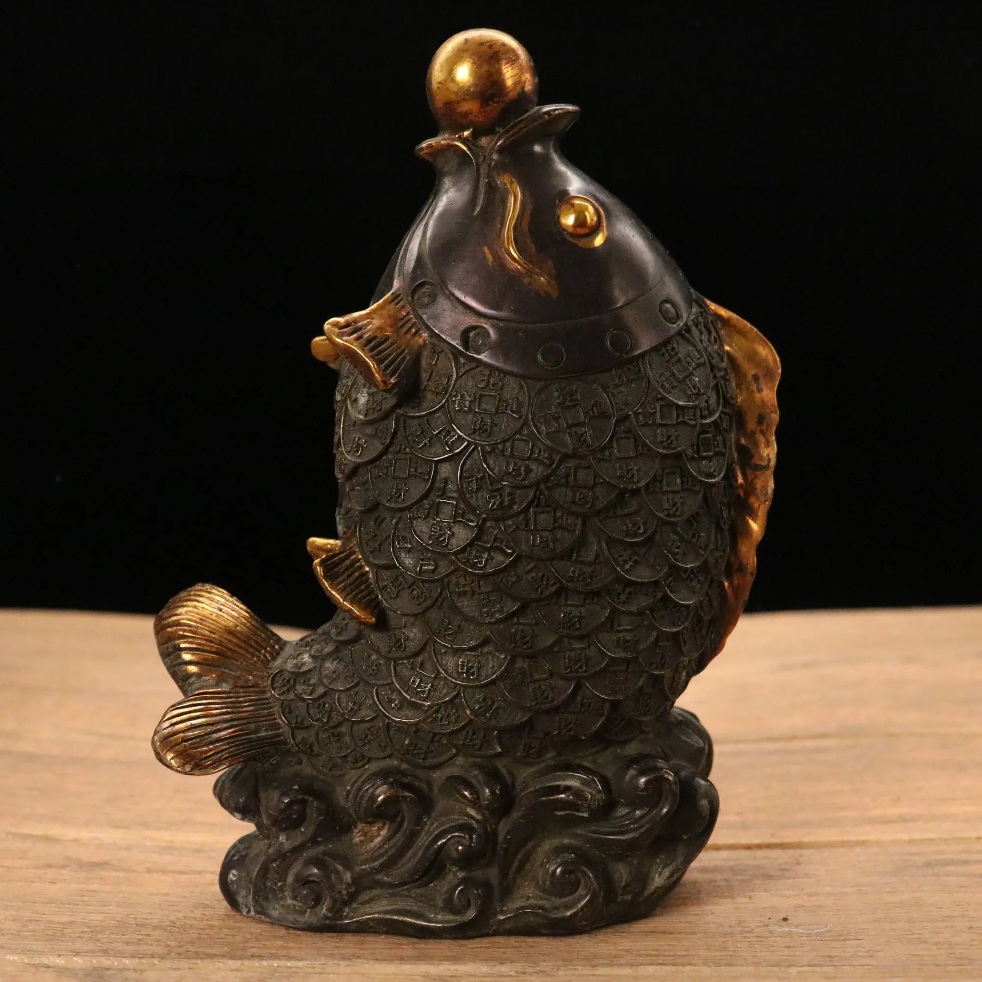 

10"Chinese Folk Collection Old purple Bronze Gilt Carp statue Spit beads coin Ingots Gather wealth Office Feng Shui Ornaments