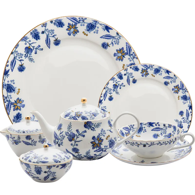 Кофейные чашки и блюдца в лаконичном сине-белом стиле из фарфора подходят для