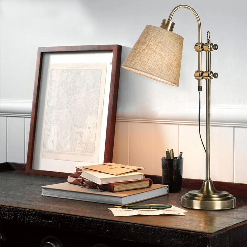 

Настольная лампа в американском стиле, креативный и уютный прикроватный светильник для чтения в американском стиле, для спальни, гостиной, ...