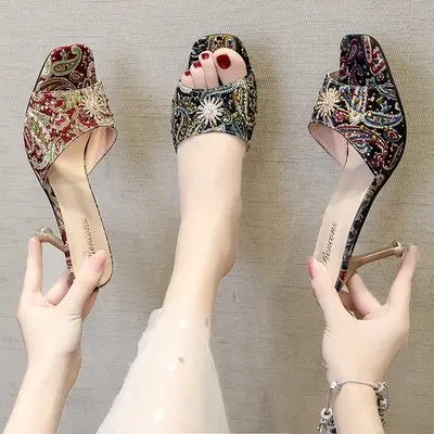 

2021 summer new style Baotou stiletto heel embroidery fashion all-match large size women's slippers