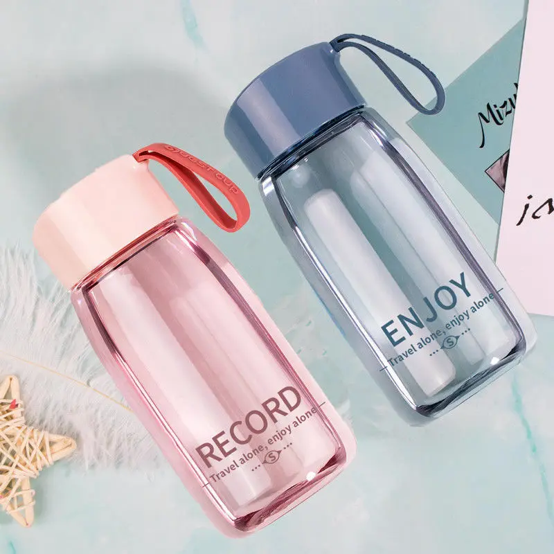 

Cute casual cup girl student with simple portable cup with summer transparent plastic water cup space Cup leak proof