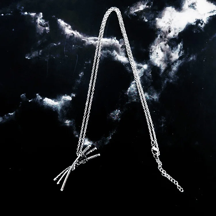 Ожерелье с тремя ножами роророноа из аниме | Украшения и аксессуары