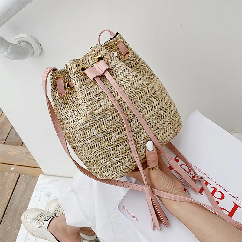

Summer Woven Shoulder Bags Shopping Purse Beach Handbag Straw Handbags Travel Drawstring Women's Straw Bucket Bag
