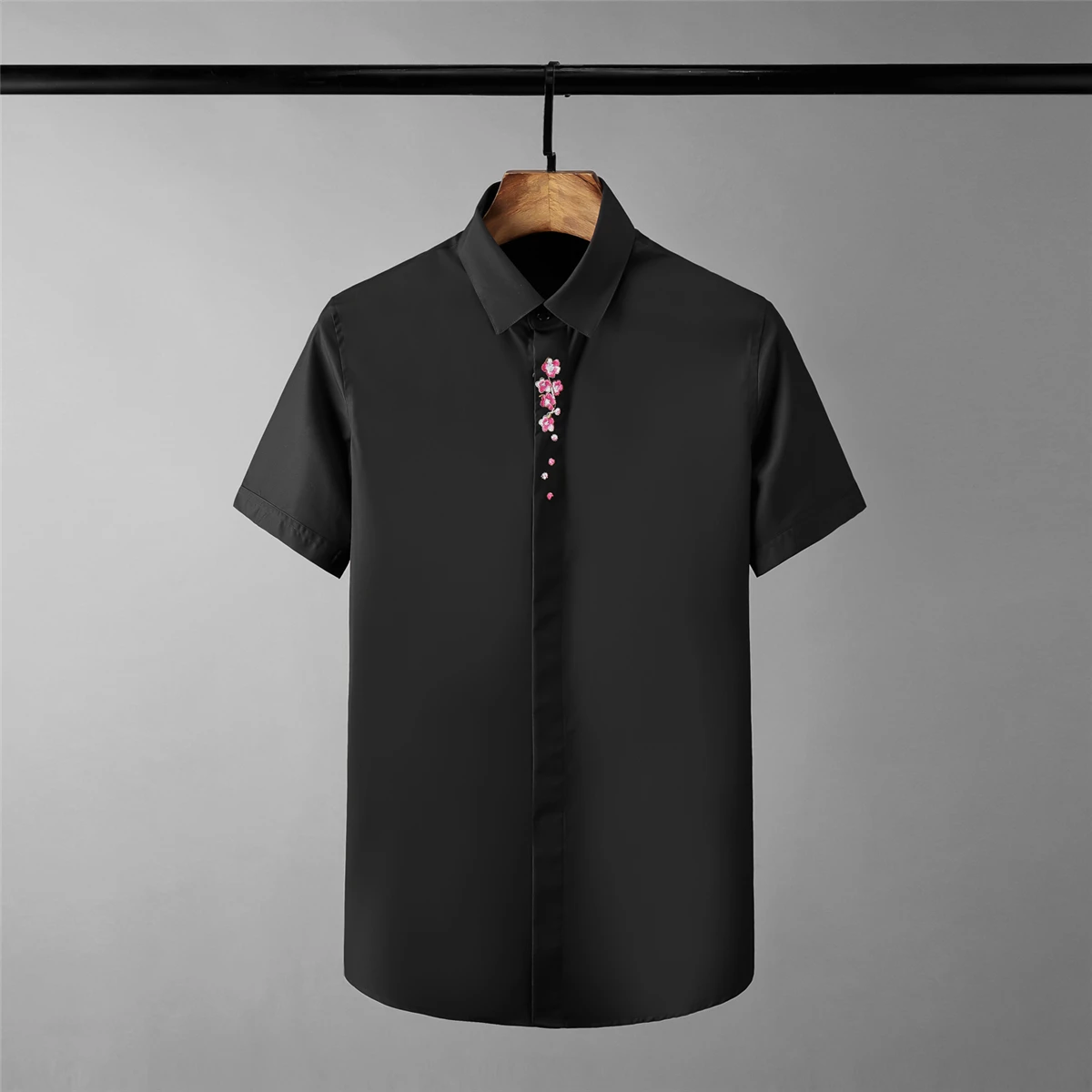 

Man Summer Mens Shirts Luxury Plum Flower Embroidery Short Sleeve Mens Dress Shirts Plus Size 4xl Slim Fit White Man Shirts