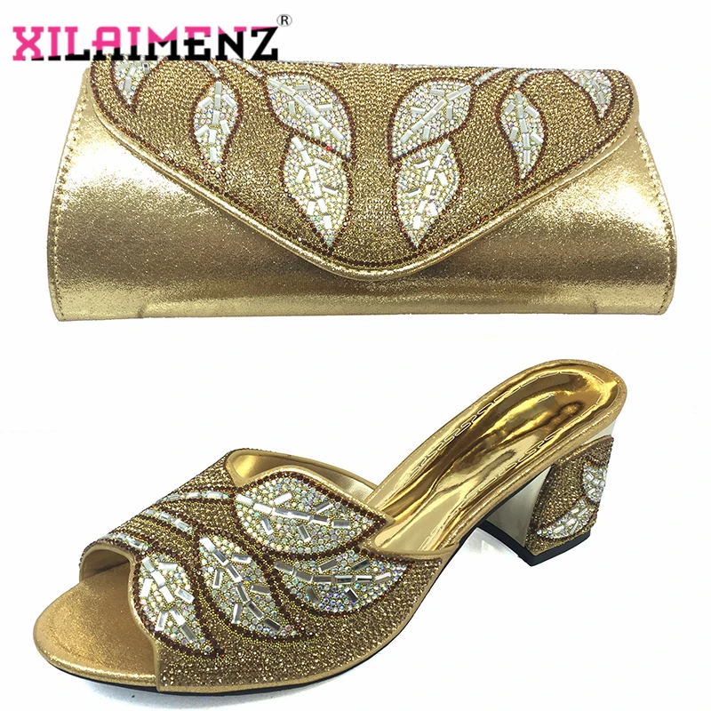 Привлекательные женские туфли в африканском стиле с сумочкой комплекте