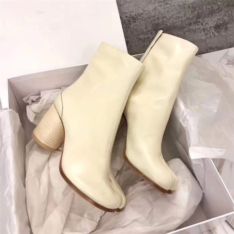 Zapatos mujer; Новинка; дизайнерские женские ботинки в стиле таби; женские ботильоны из натуральной кожи на массивном каблуке; Цвет серебристый, белый, черный; женская обувь