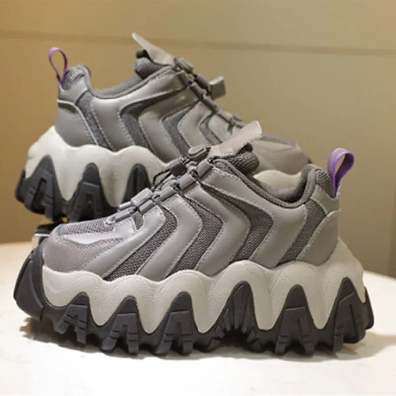 

Женская спортивная обувь, весна-лето 2020, новые кожаные женские уличные спортивные кроссовки, модные кружевные женские ботинки на толстой по...