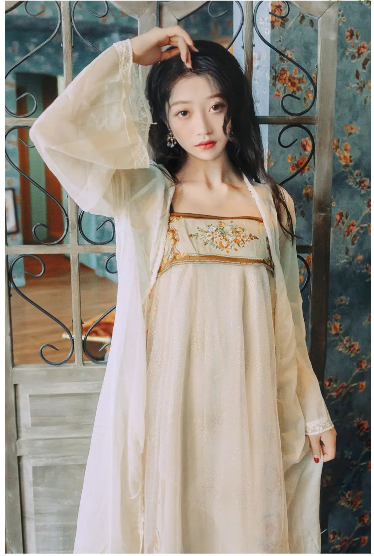 

New summer retro style flower embroidered long-section strapless dress with sun protection cardigan for women