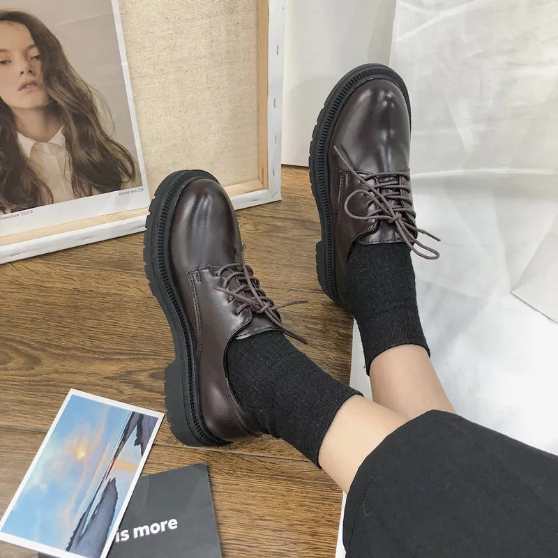 

Spring/Autumn Fashion Thick Heel Single Shoes New Patent Leather Joker Shoe Lace-up Small Shoes Female Sapatos De Mujer W35-43