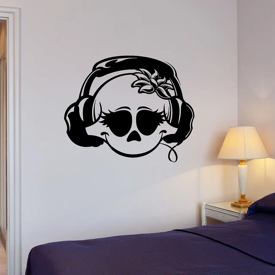 

Виниловые наклейки на стену с изображением черепа, улыбки, наушников, девушек, ресниц, цветов, головы, для спальни, музыкальной студии, крутой стиль, домашний декор M568