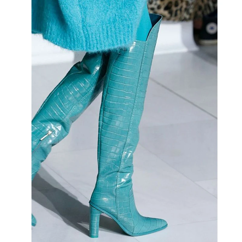 Женские зимние сапоги с крокодиловым принтом Сапоги выше колена на высоком