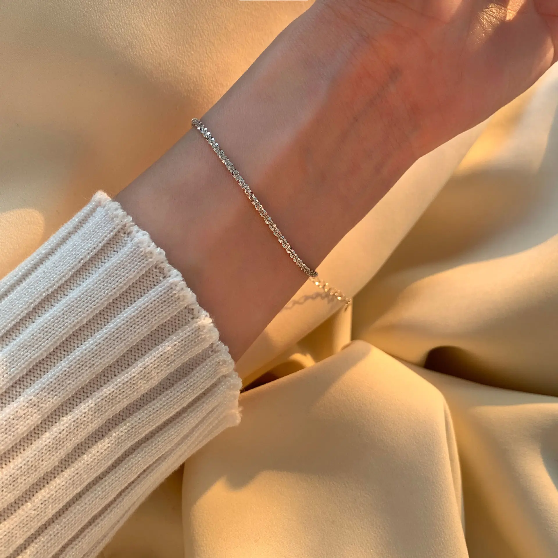 

SA SILVERAGE Design Handicrafts Joyeria Plata 925 Bracelet Clasp 2021 S925 Silver Flash Girlfriend Bracelet Ins Simple Cold