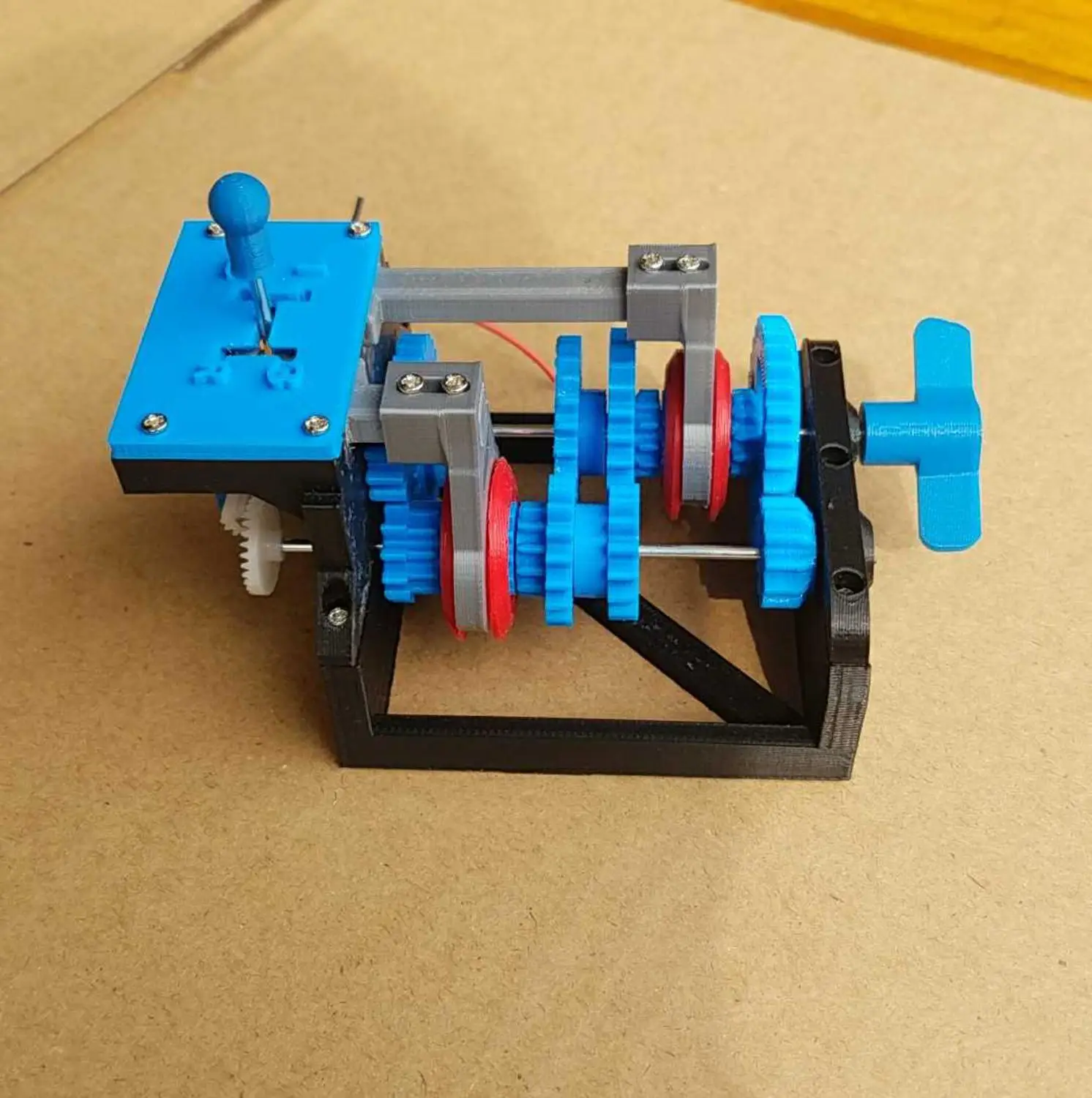 Простой имитационная модель 3 в 1 из Трансмиссия четыре скорость передачи физика