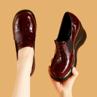2022 new women high heel pattern leather shiny leather comfortable loafers autumn casual flats women office dress shoes