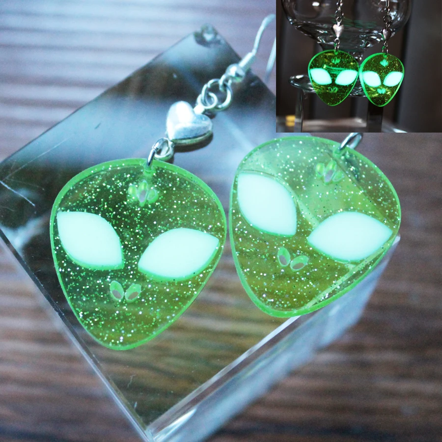 Внедорожная манжета для ушей Светящаяся в темноте серьга-блюдце-клипса ЖЕНЩИНА