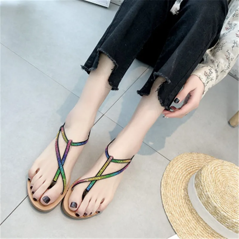 Сандалии женские с кристаллами повседневные однотонные босоножки на плоской