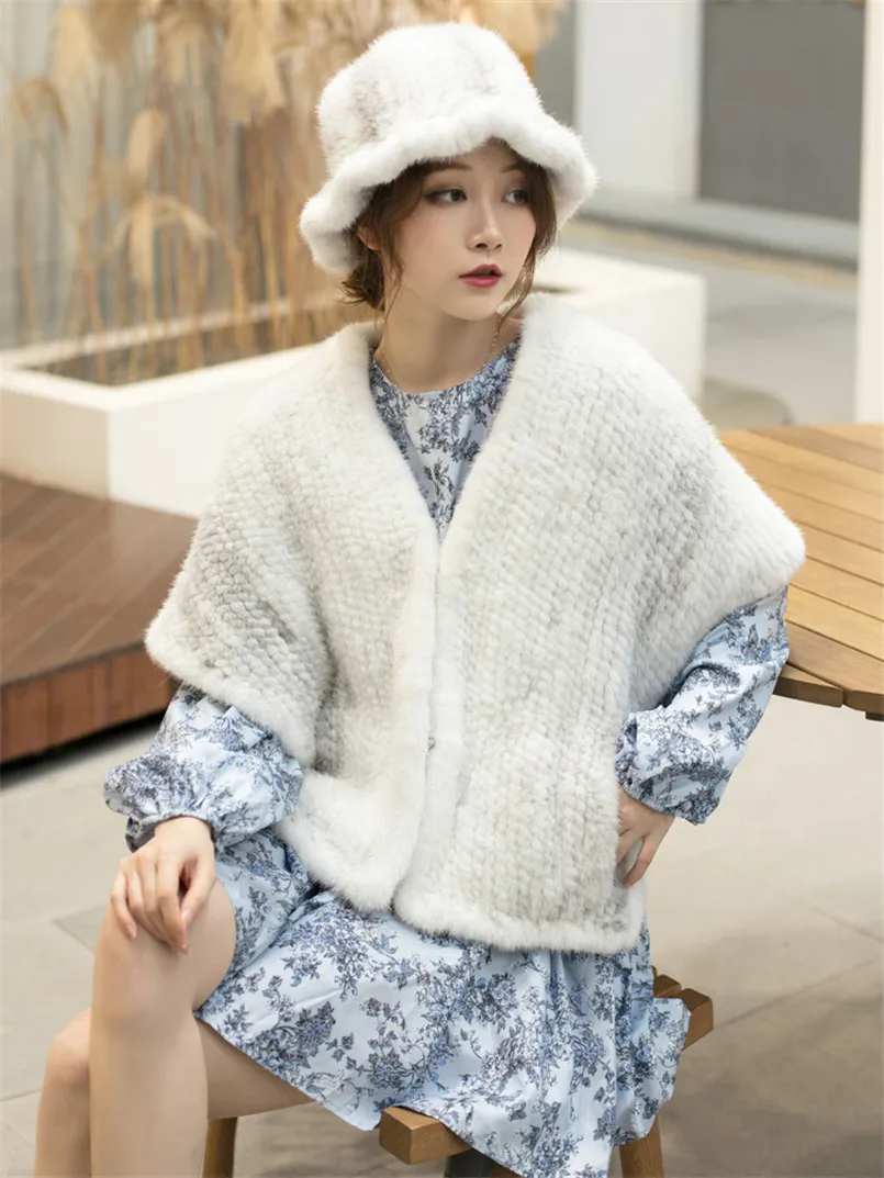 Шаль из натурального меха норки вязаный пушистый серый пончо ручной работы