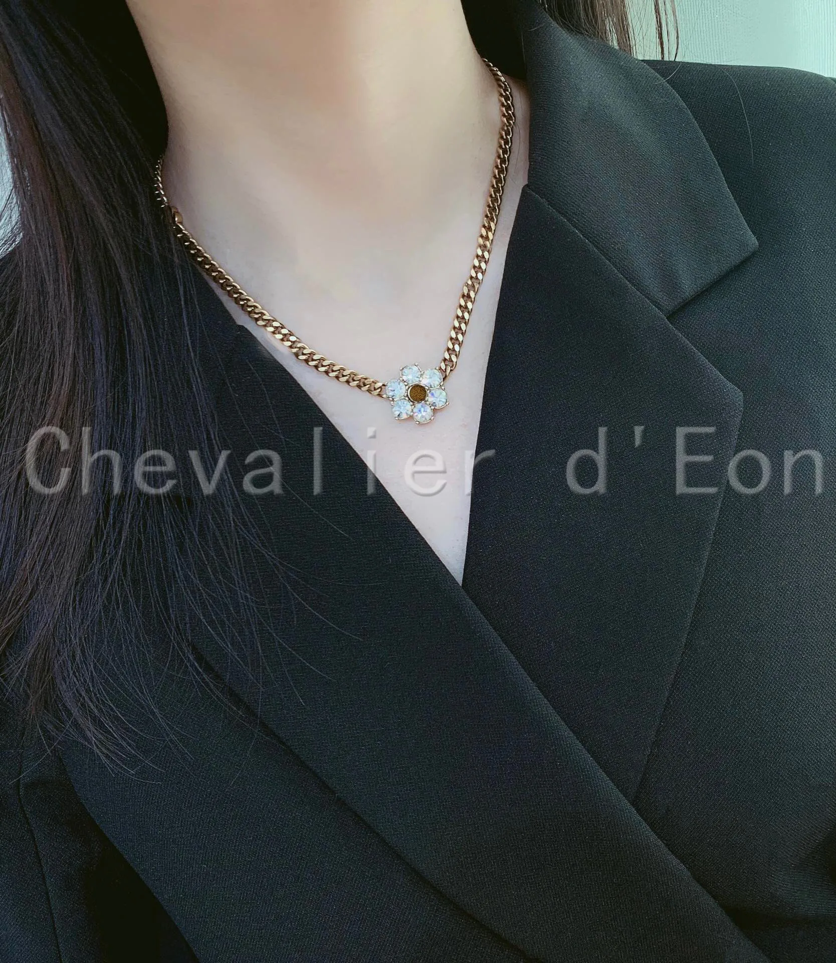 

Chevalier d'Eon 2021 Brand Fashion Jewelry Women Vintage Flower Pendant Chain Necklace Party Fine Fashion Female Jewelry