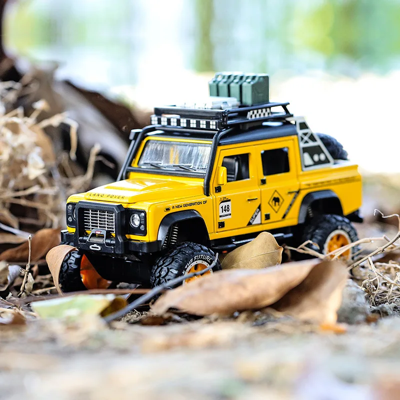 Модель игрушечного автомобиля 1:32 литый под давлением имитация приземлений