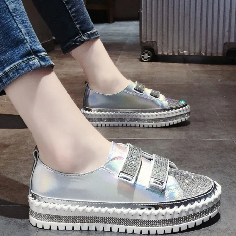 Одноногая женская обувь 2019 г. Новая повседневная на плоской подошве со стразами