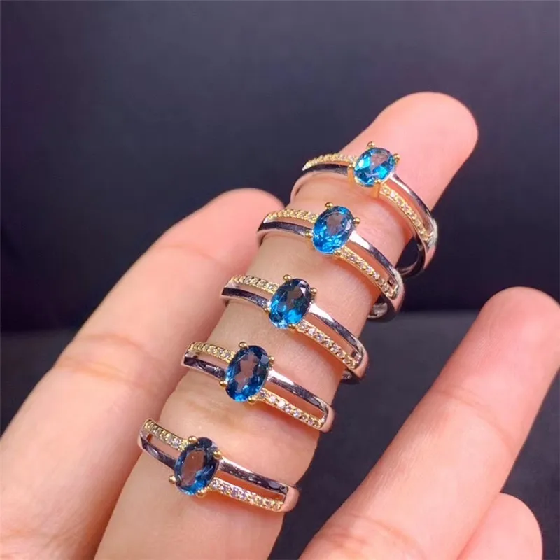 Кольцо с натуральным топазом Серебро S925 пробы Женское кольцо лондонским голубым