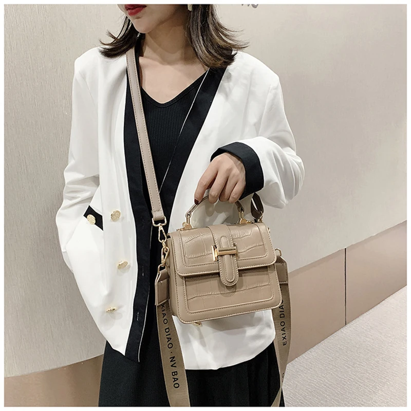 

Women's Handbag Crocodile Pattern Trendy Fashion High Quality PU Leather Diagonal Bag Flip Women's One Shoulder Small Square Bag