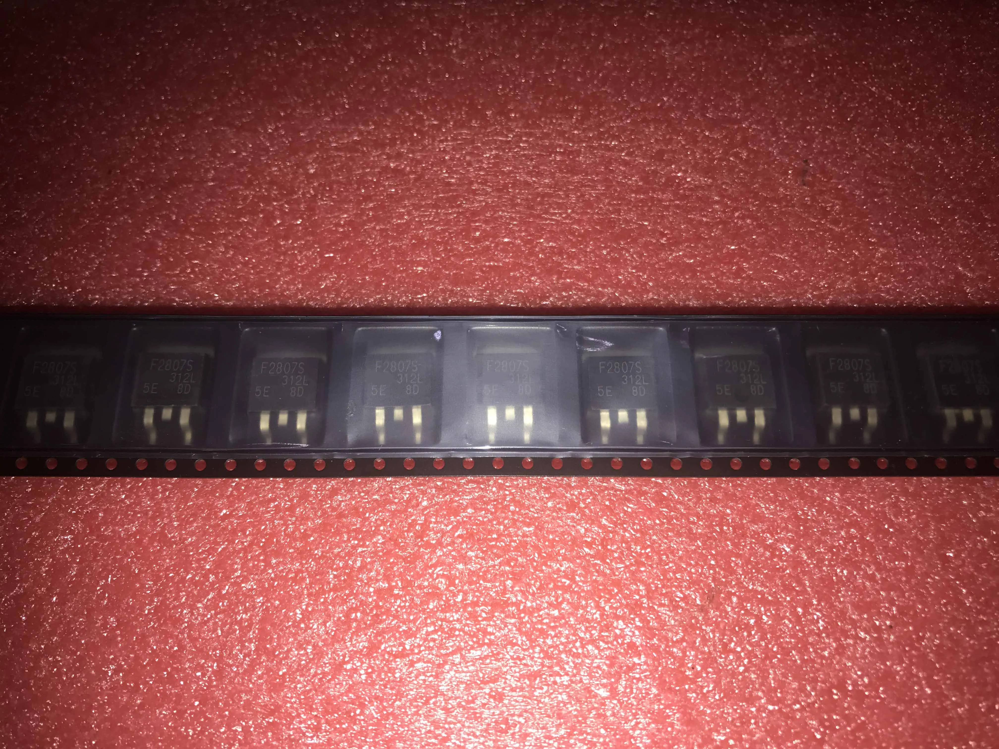 10 шт. IRF2807SPBF IRF2807S F2807S F2807 82A 75В 13Ohm