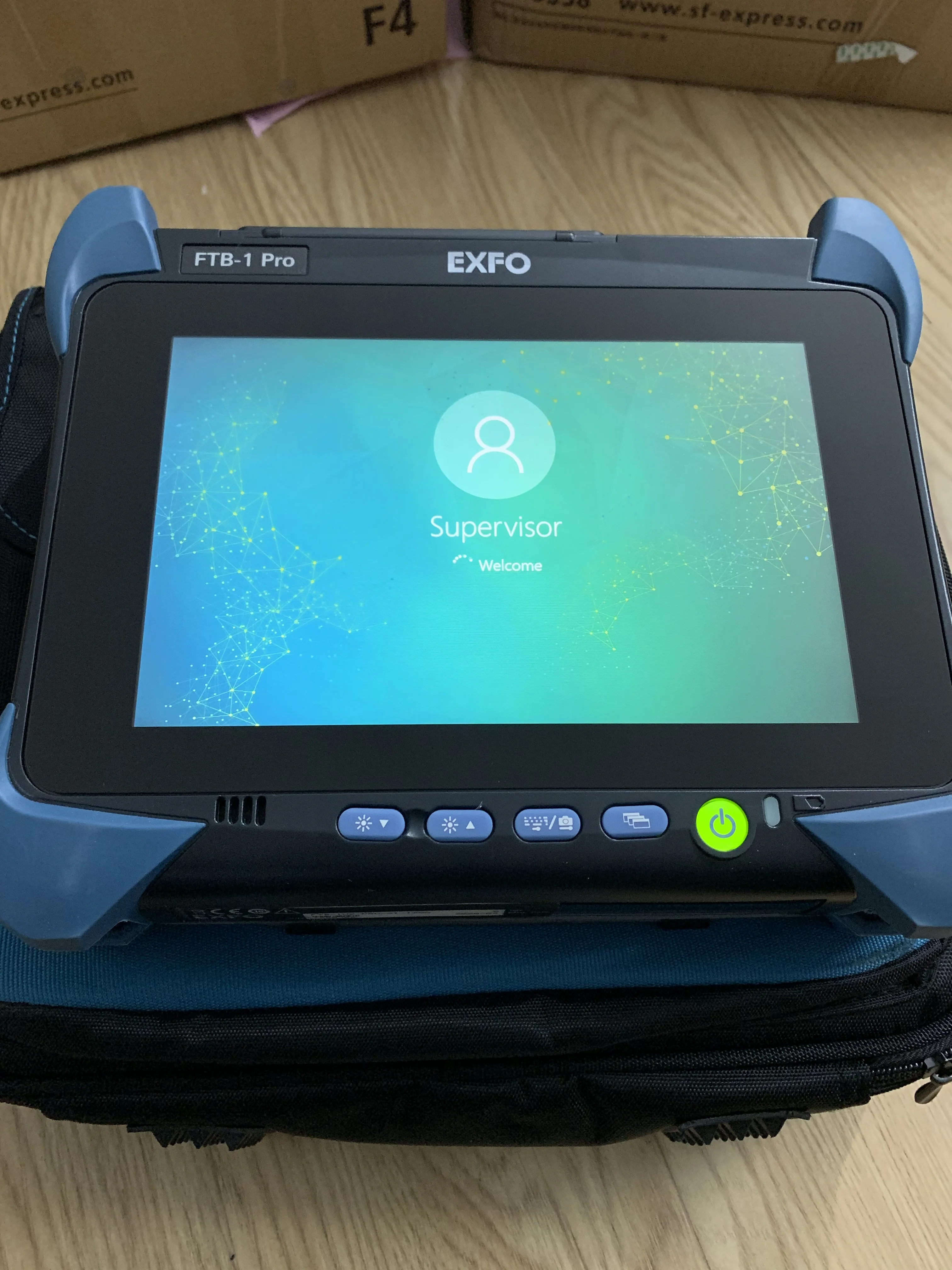 EXFO FTB-1 v2 PRO платформа с фотомодулем SM OTDR 1310/Нм динамический диапазон дБ