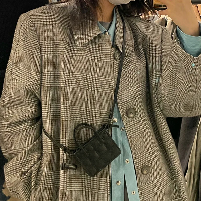 

2021 Soft Leather Women Purple Underarm Bag Retro Solid Color Ladies Baguette Handbags Fashion Design Girls Small Shoulder Bags