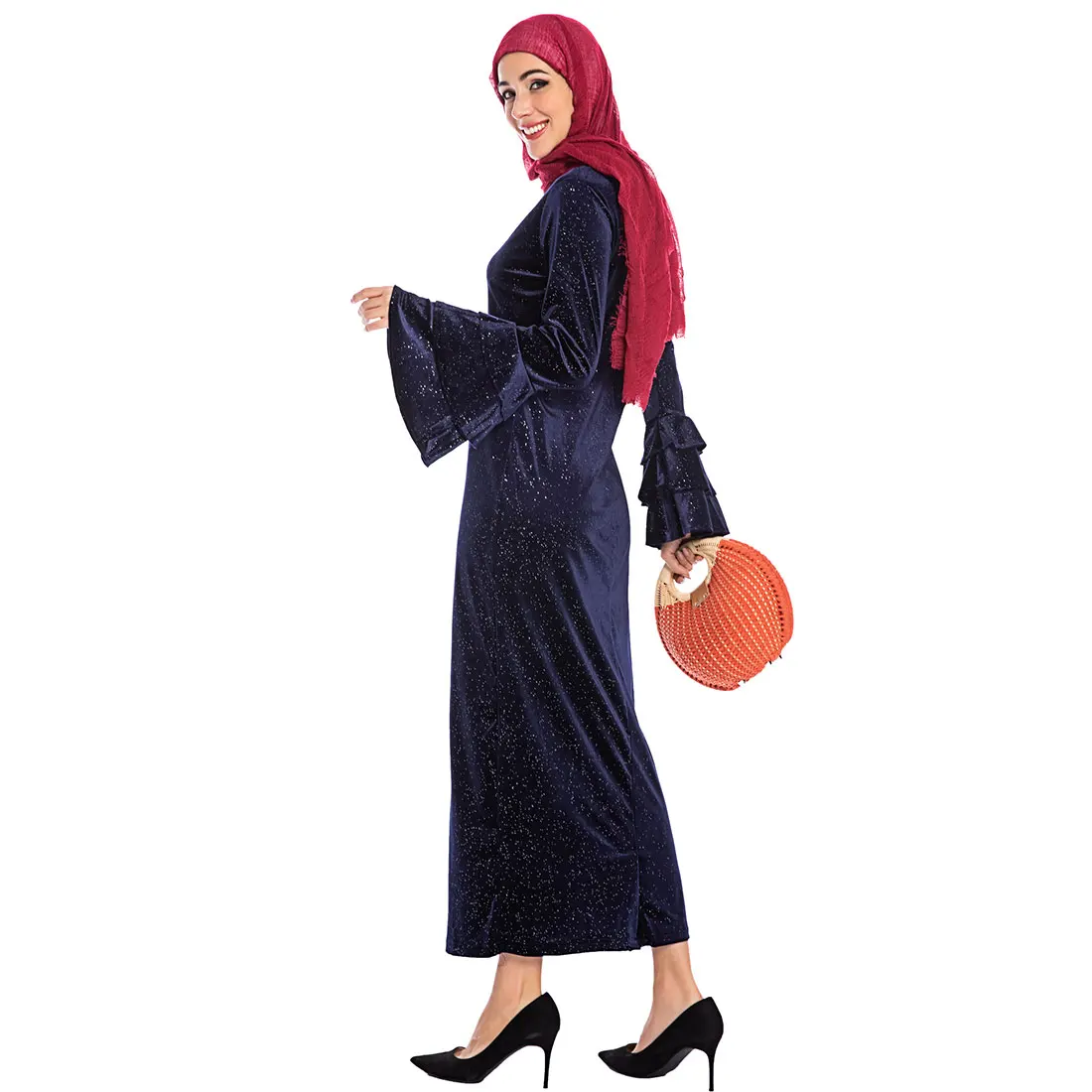 

2021 New Winter Designs Long Flare Sleeve Velvet Muslim Women Dress Kaftan Dubai Abaya Islamic Clothing