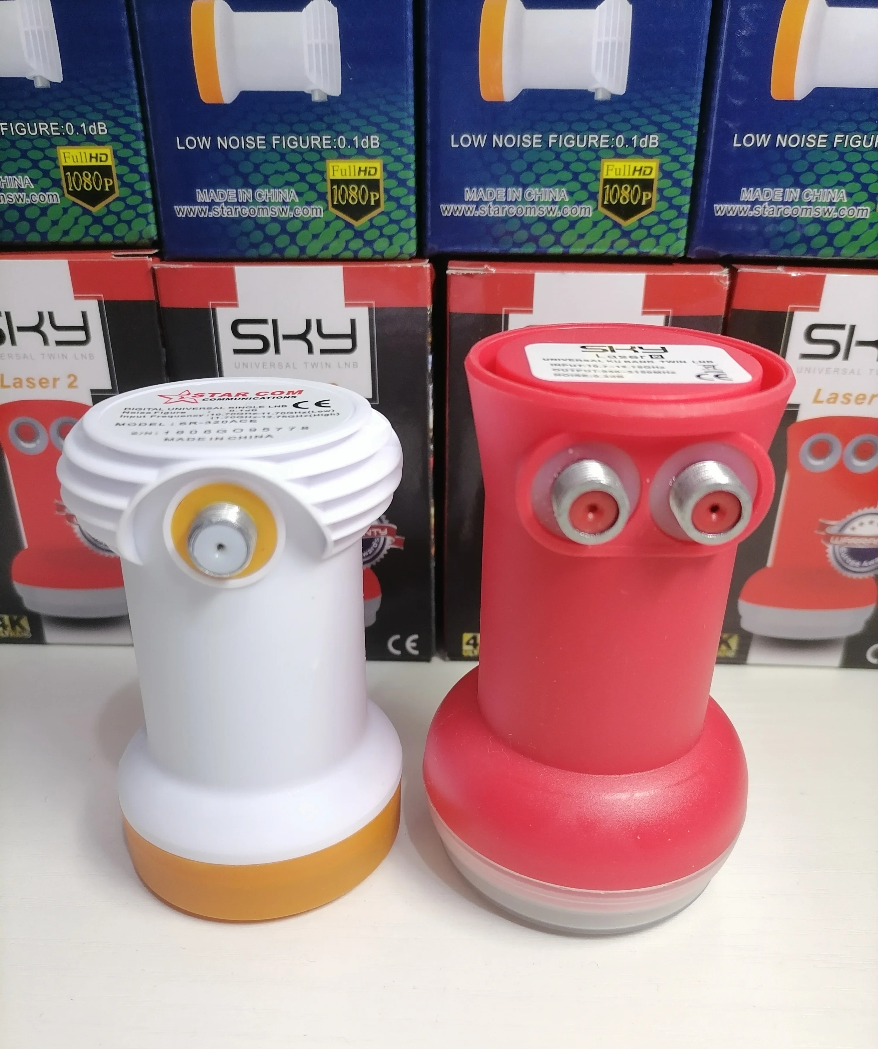 Заднее небо SR-320mini Universal KU digital HD simple double Quad LNB alto ganar ruido под антенной satel |