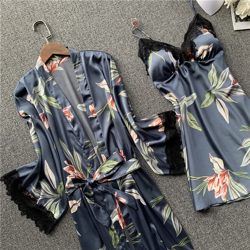 Seducing japanese women