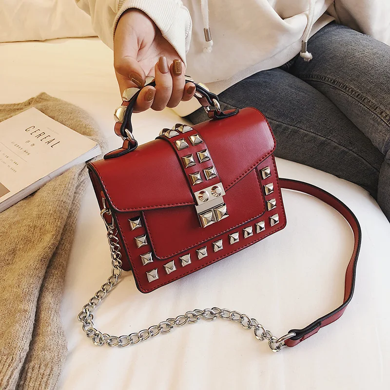 

Women's bag small bag 2018 new Korean version of the chain rivet handbag shoulder bag fashion wild messenger small square bag